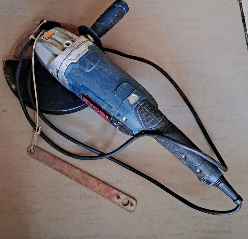 Ryobi Angle Grinder  " G - 2200 " Industrial Power Tool " 100% Working Condition "
