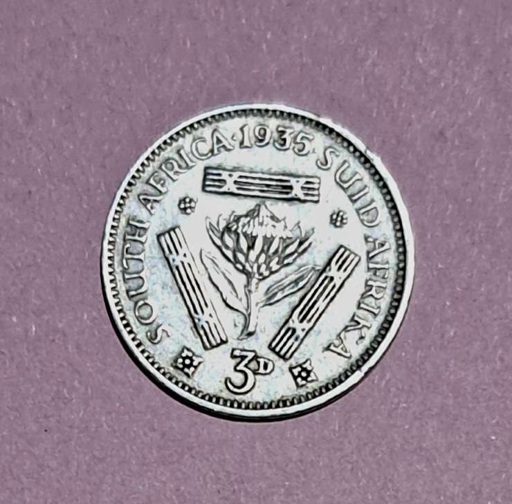 1935  Union Silver 3D Threepence coin" 80% Silver "