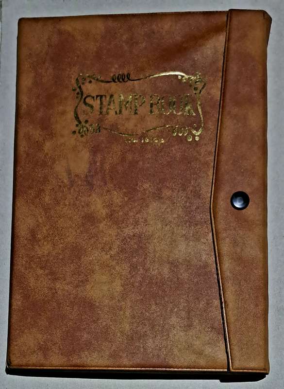 Stamp Album no: 1810A Complete with World Stamps "" +- 600 Stamps""