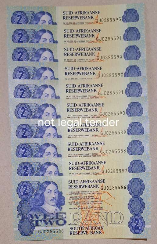 10 S.A. Two Rand Bank Notes in Serail Number Sequence "GPC de Kock" GJ0285586 to GJ0285595 UNC