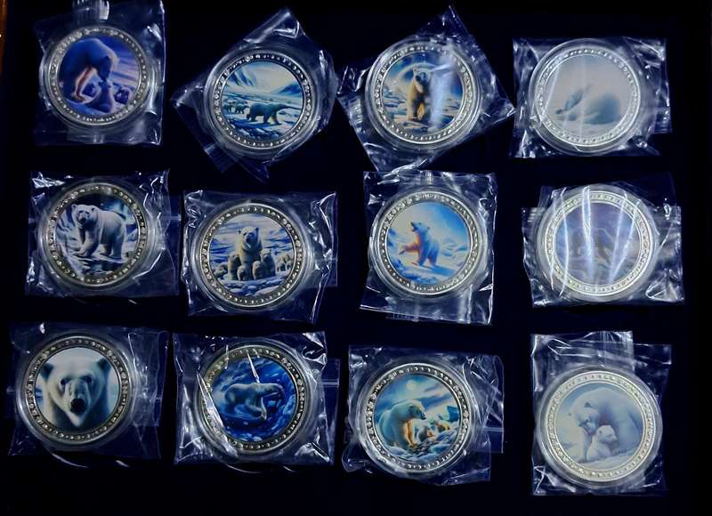 12 pc's Polar Bear Family Coin Set in Box New Silver Plated