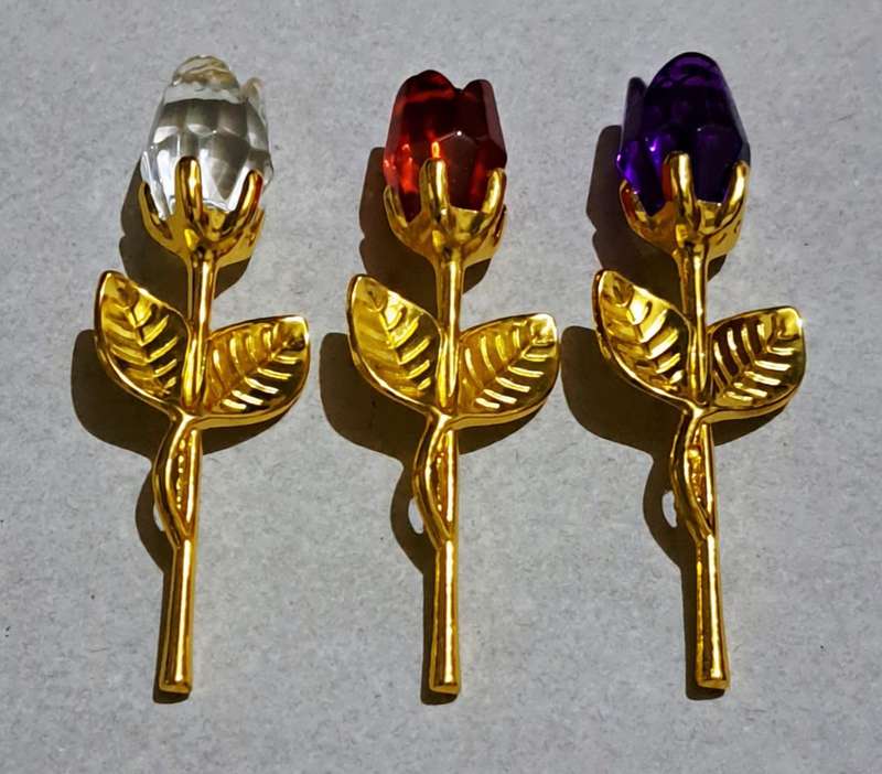 3pc,s  Romantic Crystal Roses each One in own Box. New