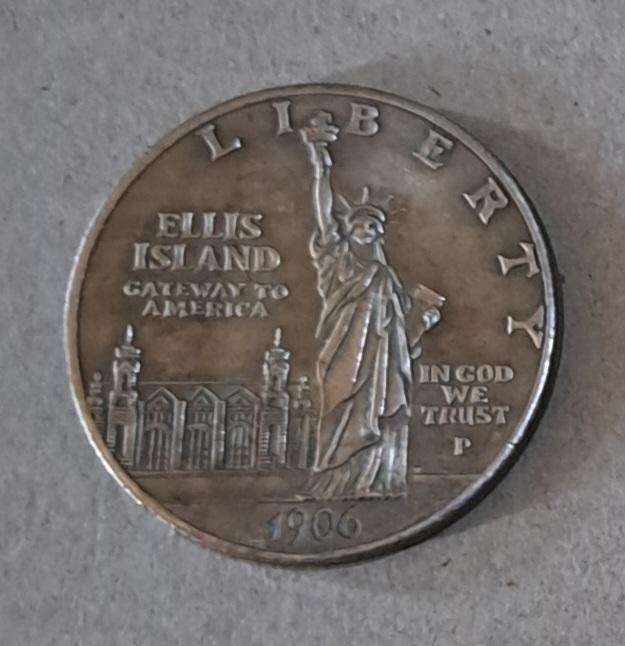 1906 Ellis Island USA Library coin. Commemorative Coin. "Crown Size Coin"