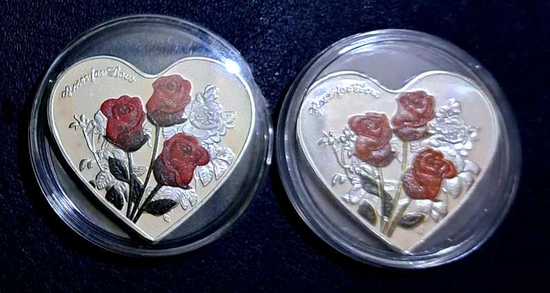 2pc's Silver Plated Romantic Commemorative Heart Shape Coins with Roses New in Capsule's.
