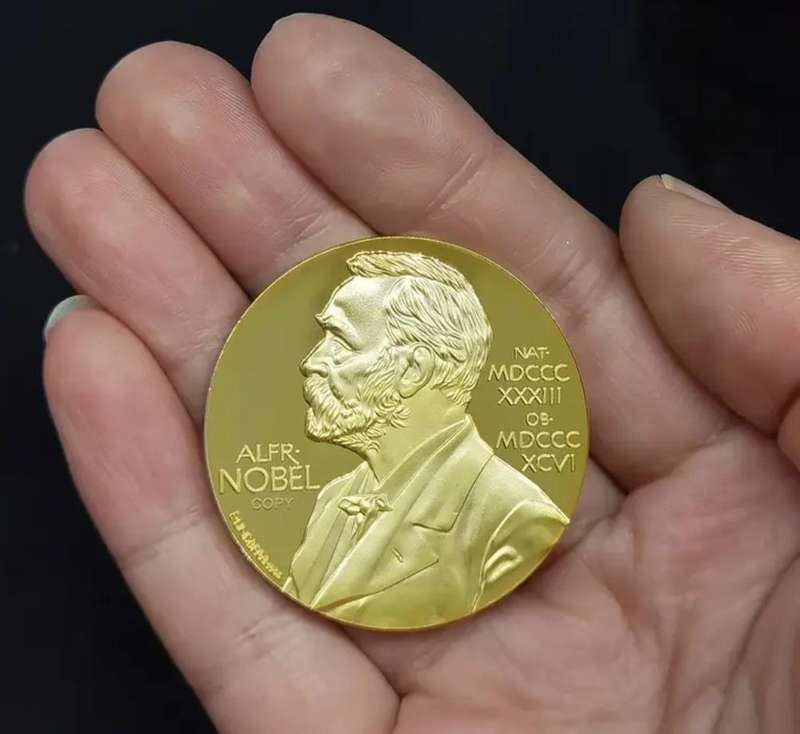 ALFR-Nobel Commemorative Coin."40mm New in Capsule " Very Nice Coin "