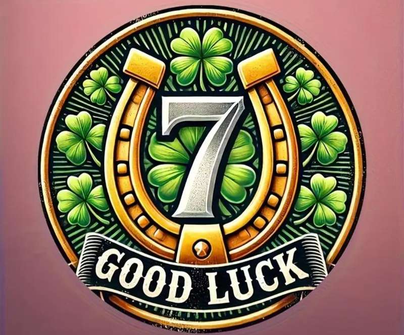Good Luck Charm Round Iron Sign 20×20cm, Shiny Golden Finish with Clover Leaves & Horseshoe Design.