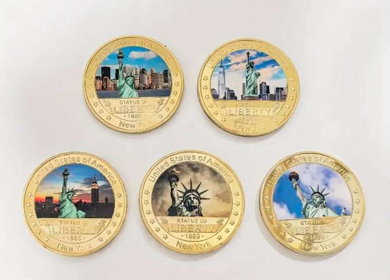 5 Statue of Liberty American Iconic Landmark Coin Set in Capsule & Black Velvet Pouch"Crown Size"