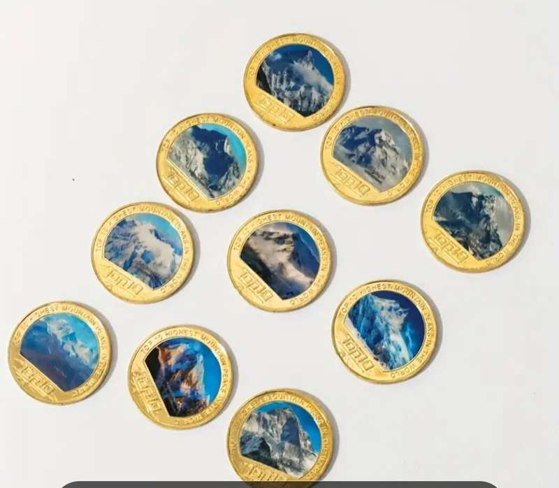10 pc's World's "Top 10" Highest Peaks Coin Set New .& Velvet Pouch.