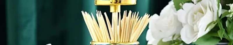 Elegant Light- Luxury Rose-Embellished Automatic Toothpick Dispenser Earopean Stayle " Golden Black