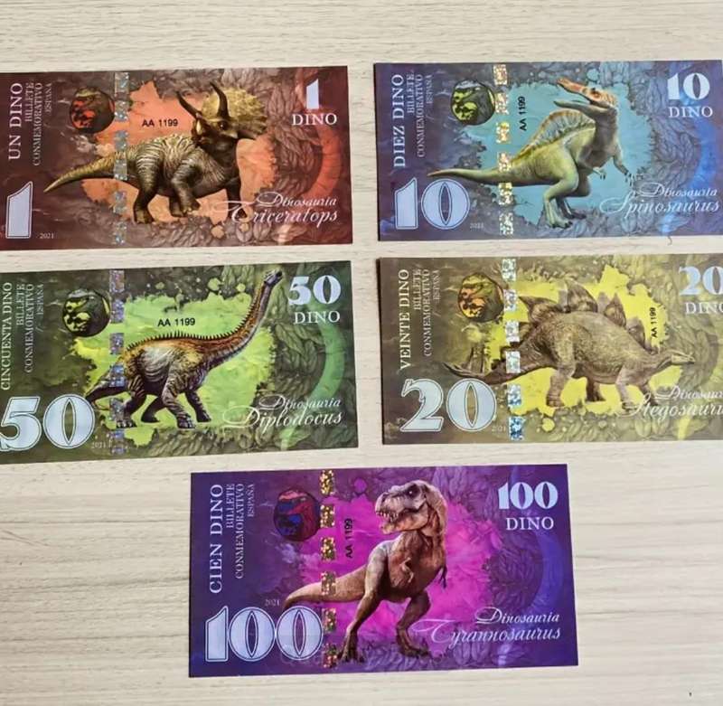 Vintage 5pcs Beautiful Designs The Dinosaur Currency 5 Note Set  New