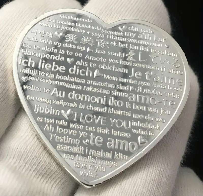 2pc's Silver Plated Romantic Commemorative Heart Shape Coins with Roses New in Capsule's."A"