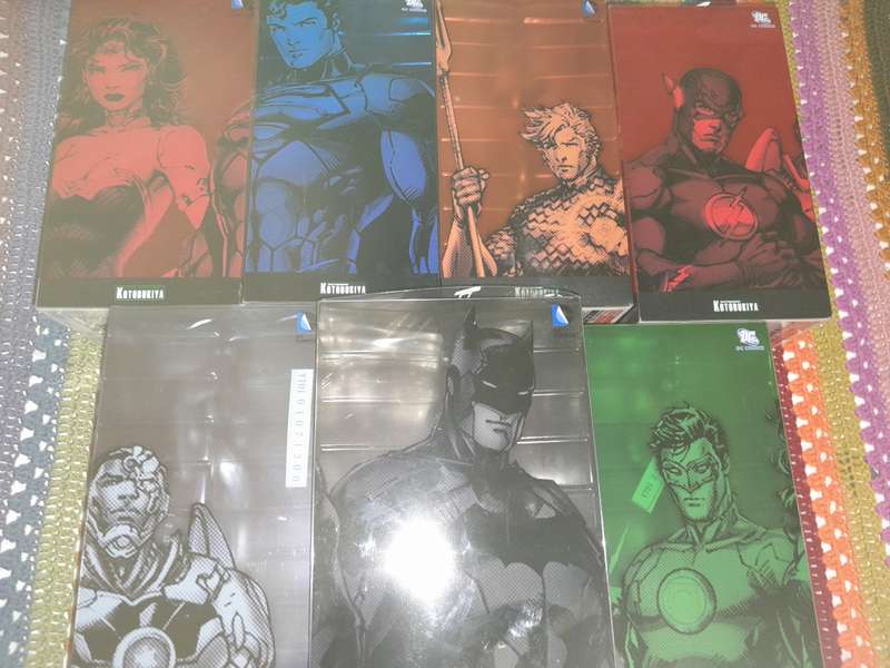 Kotobukiya Artfx+ Justice League complete set of seven (unopened)