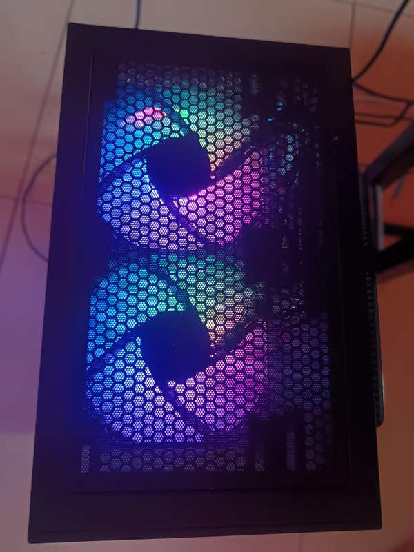 Ryzen 5 3600 PC with RX 580, 16GB RAM, RGB