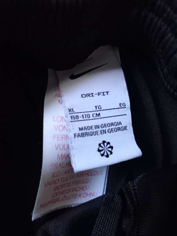 Original Nike strike pants brand new 158-170cm