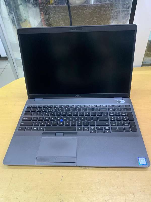 Dell Latitude 5500 Laptop Intel Core i7-8th Gen 8GB Memory 256GB SSD