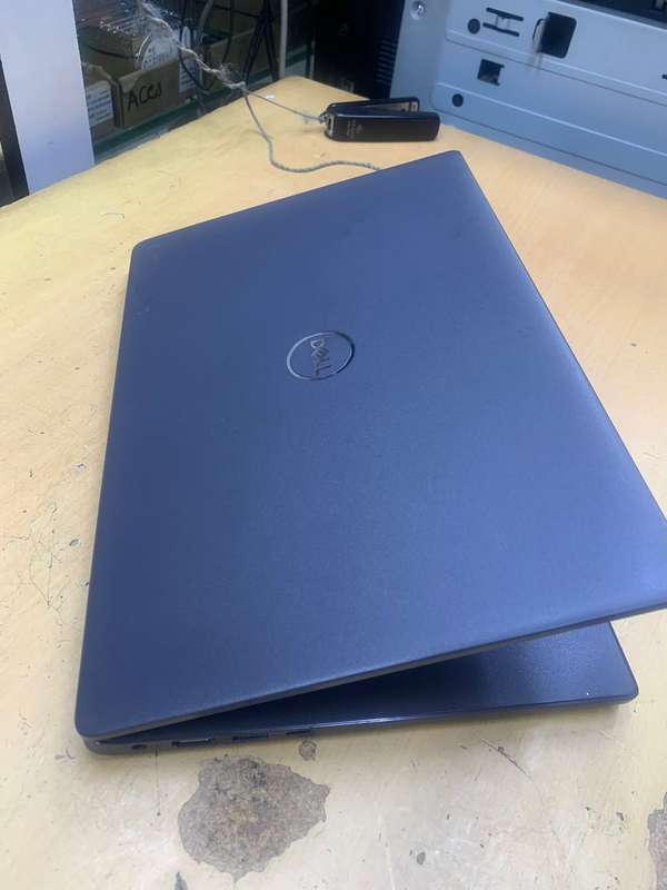 Dell Latitude 3410 Core i5-10210U 8GB RAM 256GB SSD 14"FHD Notebook