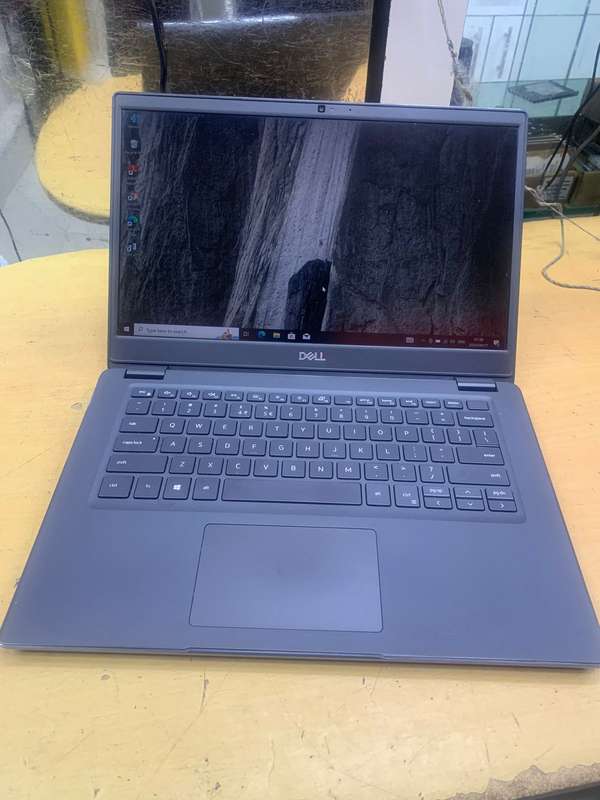 Dell Latitude 3410 Core i5-10210U 8GB RAM 256GB SSD 14"FHD Notebook