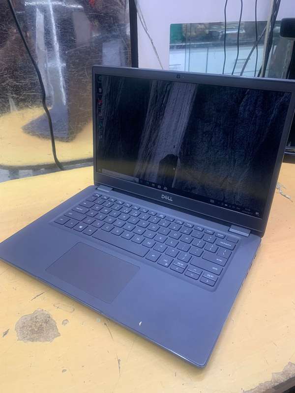 Dell Latitude 3410 Core i5-10210U 8GB RAM 256GB SSD 14"FHD Notebook