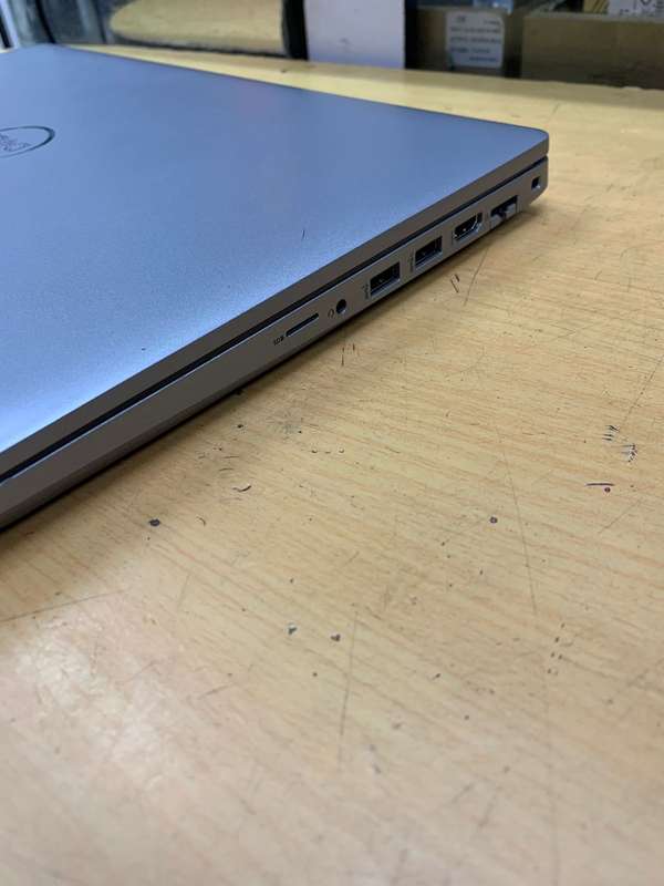 Dell Precision 3571 15.6-inch Core i7-12800H 32GB RAM 512GB SSD Win 11 Pro Mobile Workstation
