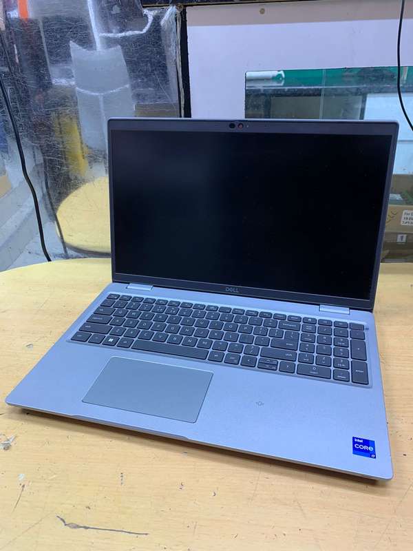 Dell Precision 3571 15.6-inch Core i7-12800H 32GB RAM 512GB SSD Win 11 Pro Mobile Workstation