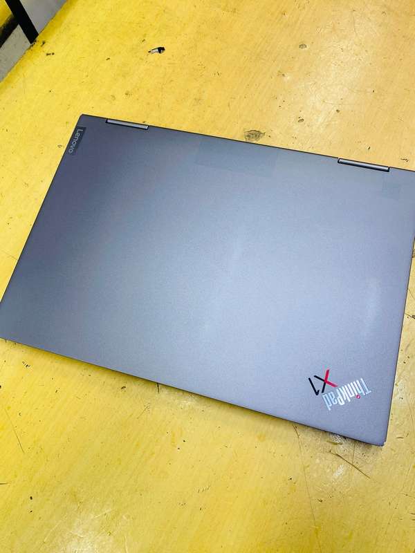 Lenovo ThinkPad X1 Yoga G6 14-inch HD 2-in-1 Laptop - Core i7, 11th Gen, 256Gb ssd, 32Gb Ram, Win 11