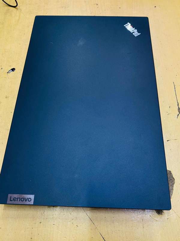 Lenovo ThinkPad E15 15.6-inch FHD Intel Core i7-1165G7 8GB RAM 512GB SSD