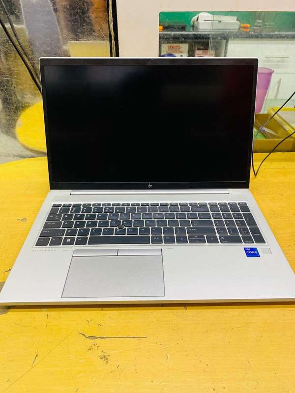 HP EliteBook 840 G10 14' Core i5-1335U 16GB RAM 512GB SSD Win 11 Pro Laptop