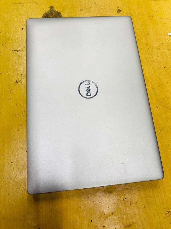 Dell Latitude 5410 , Core i7, 10th Gen, 16GB Ram, 256GB SSD ,14 FHD, Win 11
