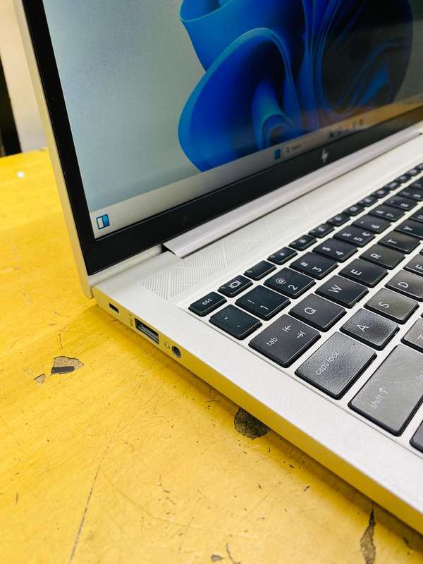 HP EliteBook 850 G8 15.6' Core i7-1165G7 16GB RAM 512GB SSD Win 11 Pro Laptop