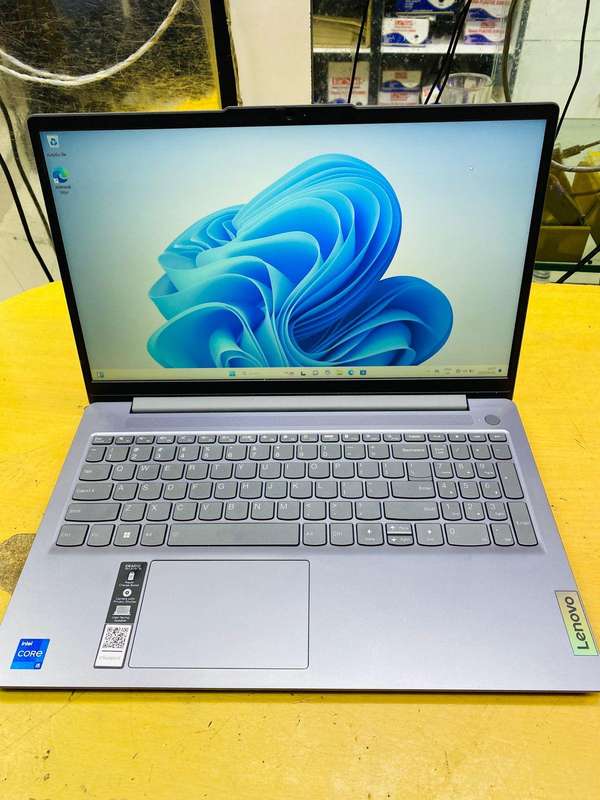 Lenovo Ideapad Slim 3 | Intel 12th Gen i5, 8GB Ram, 512GB SSD, FHD