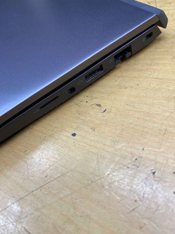 Dell Vostro 15 3000 -Intel i3 6th Gen, 500Gb hdd, 8Gb Ram