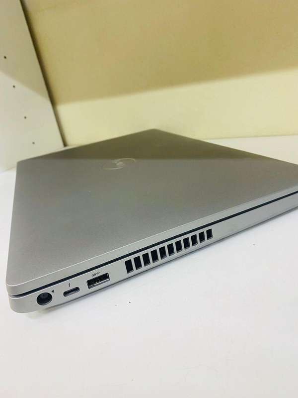 Dell Precision 3551 Laptop 15.6 - Intel Core i5 10th Gen - i5-10400H - 256GB SSD, 16Gb Ram