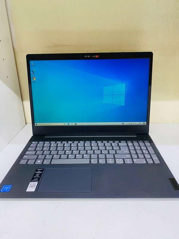 Lenovo IdeaPad 3 15.6-inch FHD Intel Celeron N4020 4GB RAM 256GB SSD Win 10 pro Laptop