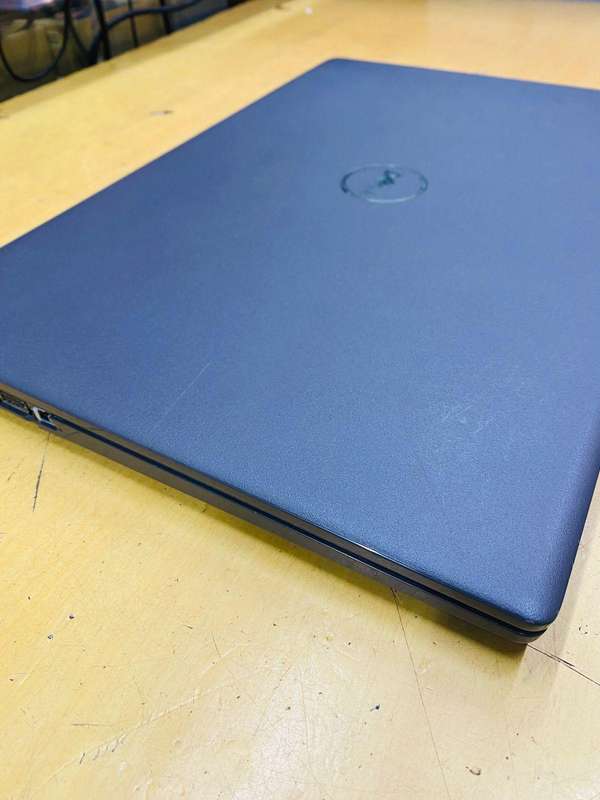 Dell Latitude 3510 15.6-inch Core i5-10 Gen 16GB RAM 256GB SSD Win 11 Pro