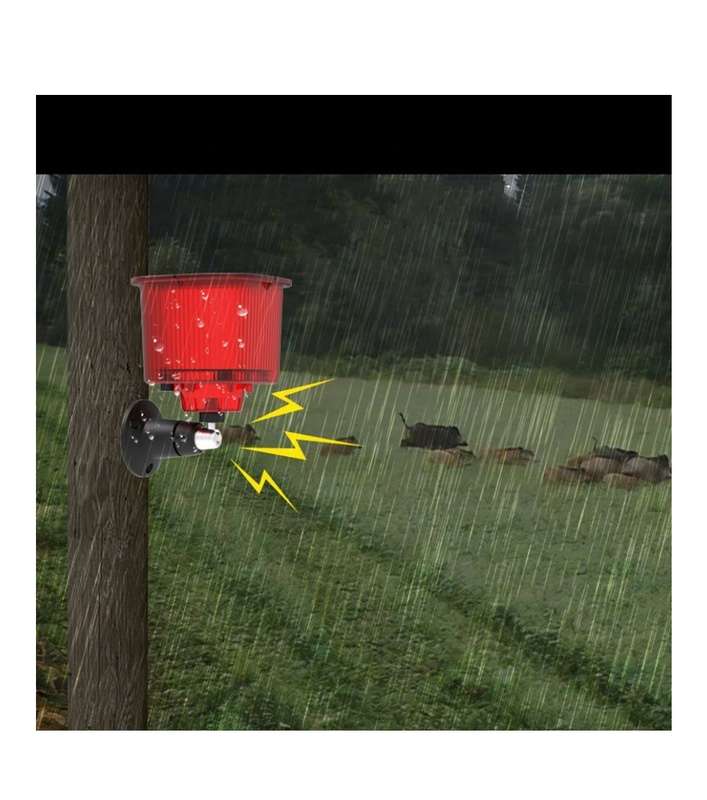 Solar Bird Repeller Light Animal Repellent Sound Light Alarm - 4 Pack