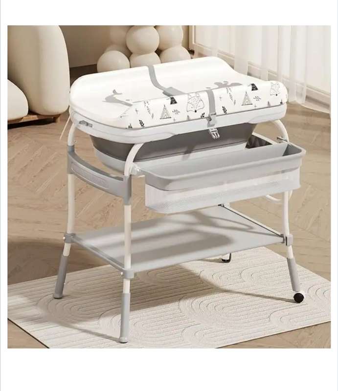 Baby Crystal 2 in 1 Bath Unit and Changing Station