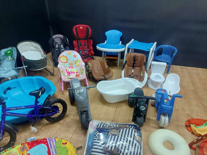 Mother`s Chance for Our Babies, Baby items, One Lot for all, One Bid for all, All items for Babies