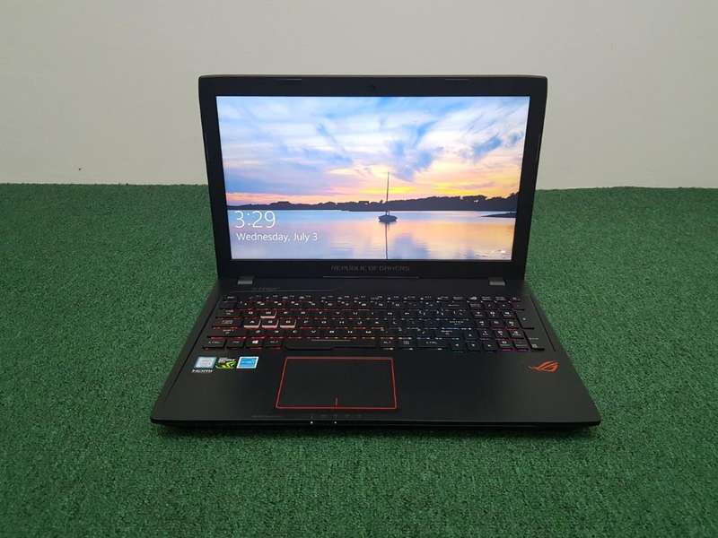 Asus ROG Strix Gaming i5 7th Gen, 32GB Ram, 500GB M.2 Nvem, 1TB, GTX 1050 4GB GDDR5, Battery 100%