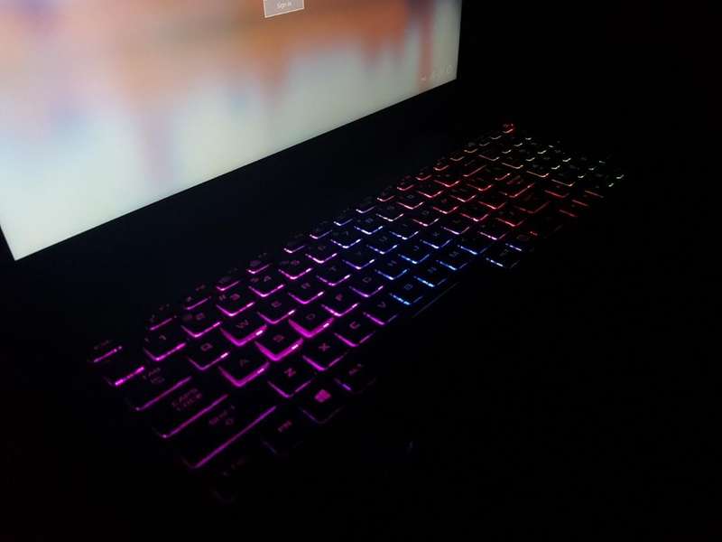Asus ROG Strix Gaming i5 7th Gen, 32GB Ram, 500GB M.2 Nvem, 1TB, GTX 1050 4GB GDDR5, Battery 100%