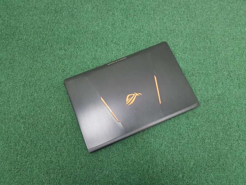 Asus ROG Strix Gaming i5 7th Gen, 32GB Ram, 500GB M.2 Nvem, 1TB, GTX 1050 4GB GDDR5, Battery 100%
