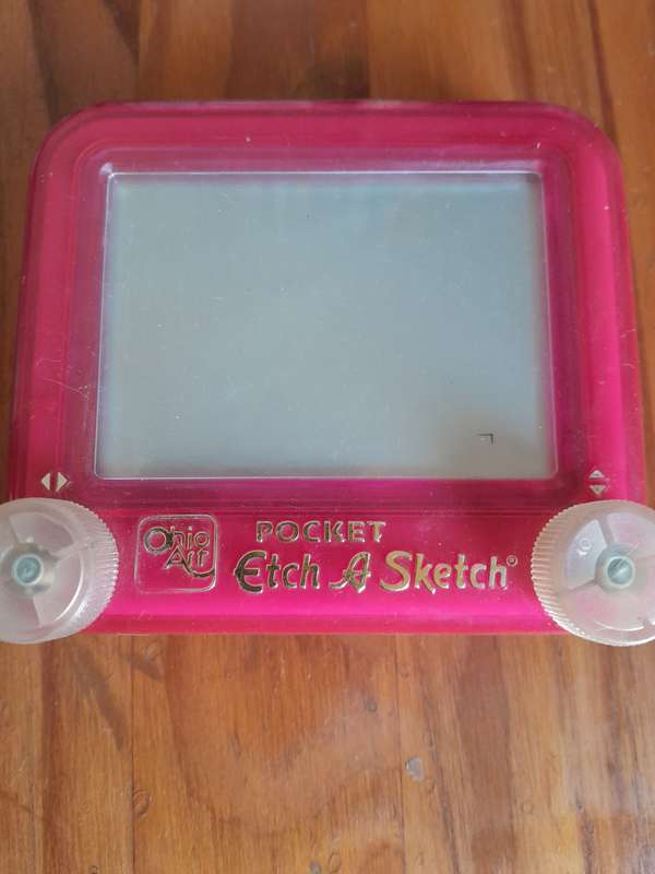 Etch A Sketch Pocket Version