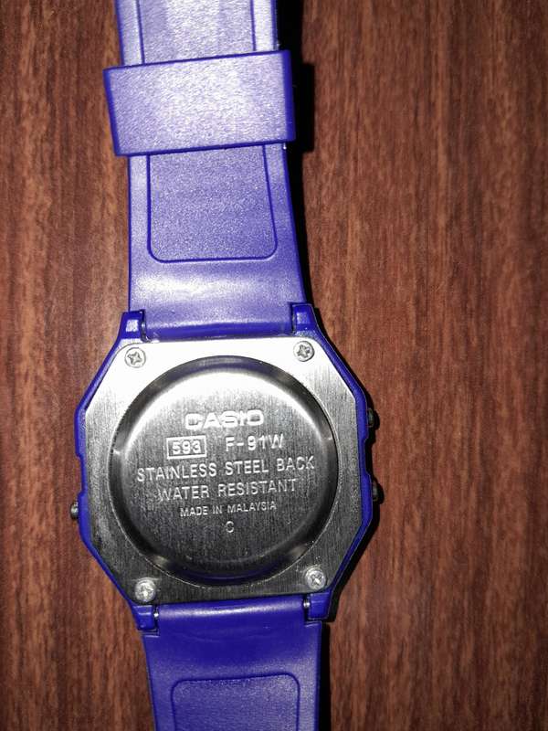 Casio F-91W Retro Digital Watch (Strap Pin Damaged)