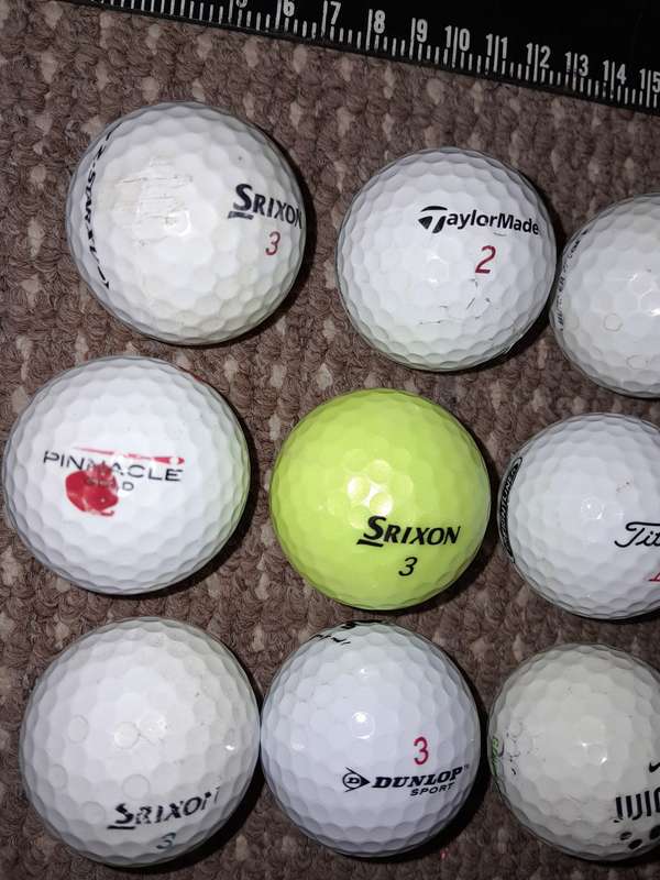 31xSecond Hand Used Golf Balls & Tees Bundle