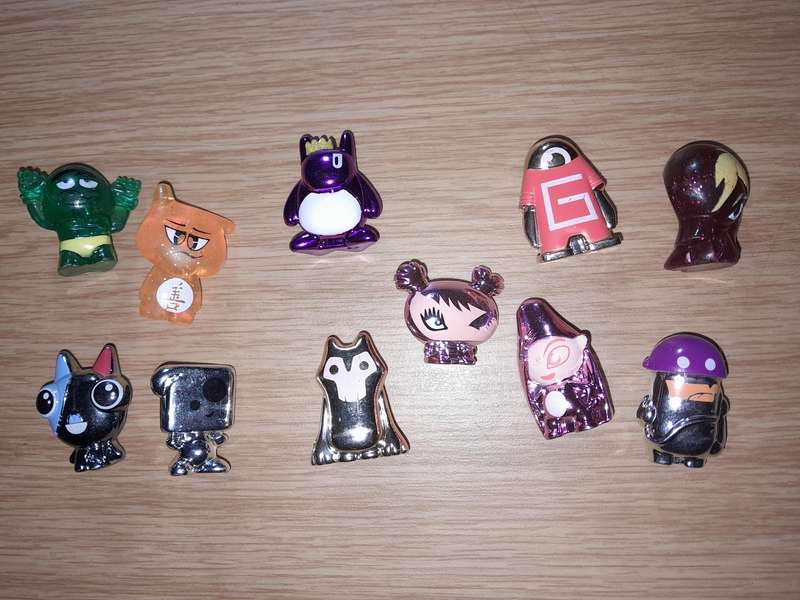 Gogos Crazy Bones and Collectors' Tin Bundle