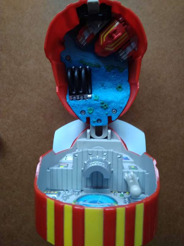 1995 Vintage Bandai Red Power Rangers Morphin Machine Polly Pocket Style Playset HEAD