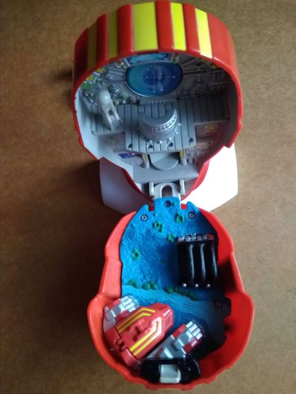 1995 Vintage Bandai Red Power Rangers Morphin Machine Polly Pocket Style Playset HEAD