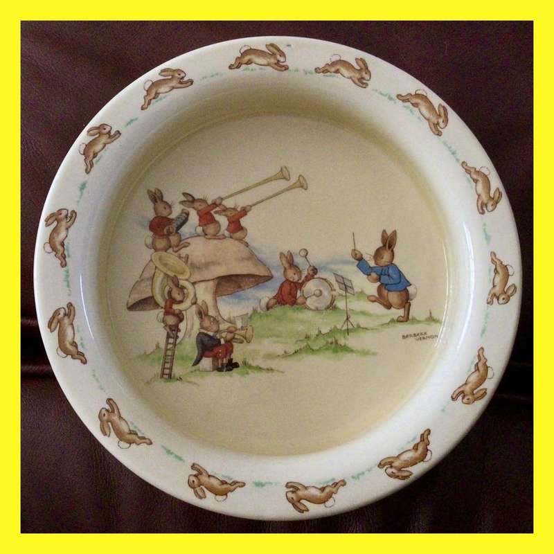 Signed Large Royal Doulton Bunnykins Music Scene Bowl!