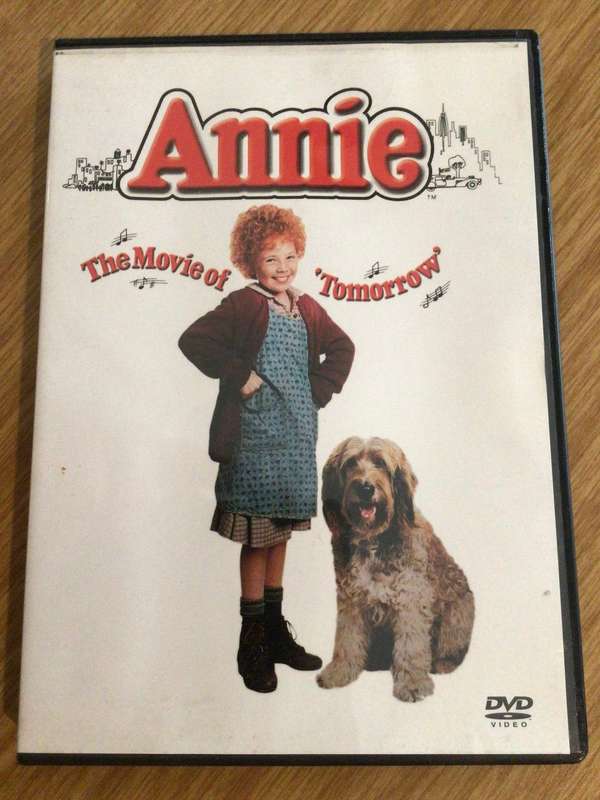 ANNIE movie DVD starring Albert Finney Carol Burnett