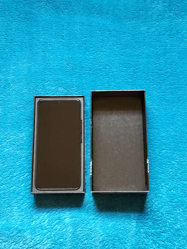 Samsung S22 256GB Dual Sim