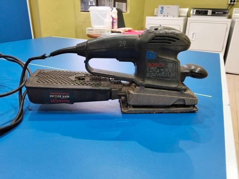 BOSCH SANDER , READ CAREFULLY
